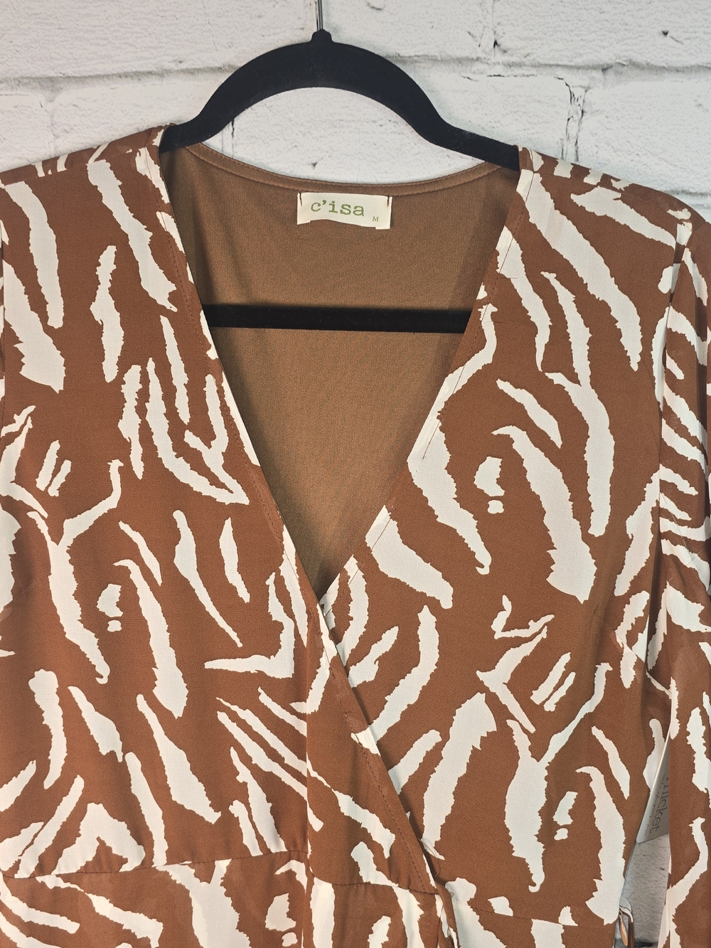 C'ISA ZEBRA FAUX WRAP MINI DRESS RUFFLES LONG SLEEVE V NECK SMOCKED CUFF M NWT - Picture 4 of 11